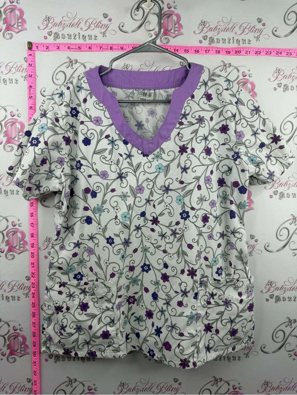 UA Scrubs Floral V-Neck Short Sleeve Top in White and Purple tee tshirt pockets